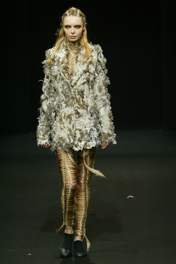 2004-2005AW YOICHI NAGASAWA PARIS COLLECTION 「狩り」03